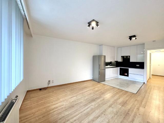 GELIJKVLOERS APPARTEMENT CENTRUM WAREGEM | 1 SLPK