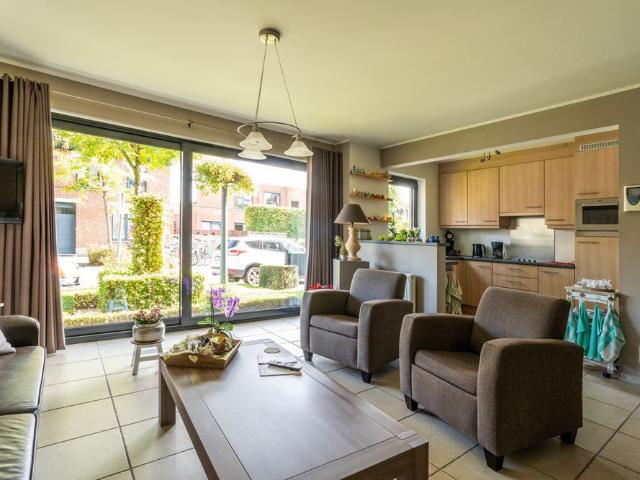 GELIJKVLOERS APPARTEMENT HARTJE CENTRUM