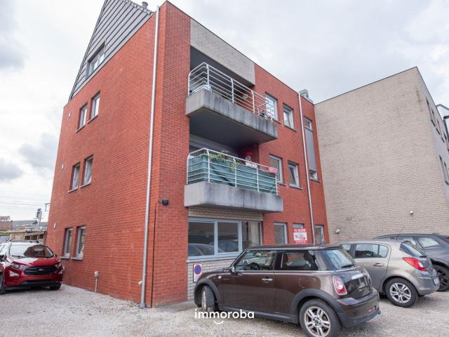 Gelijkvloers appartement in centrum Waregem met ruim terras