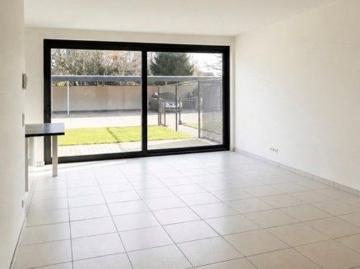 Gelijkvloers appartement met tuintje