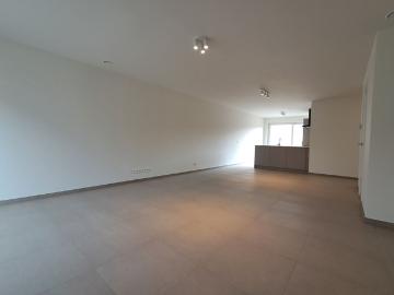 Gelijkvloers appartement met tuin te Sijsele!