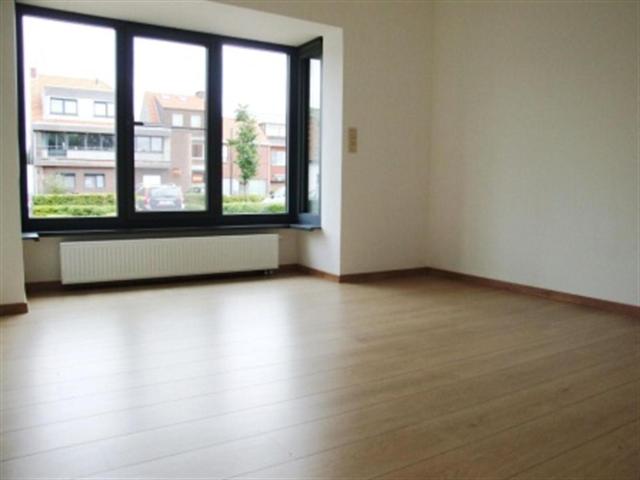Gelijkvloers appartement met 2 sklpk. en tuin