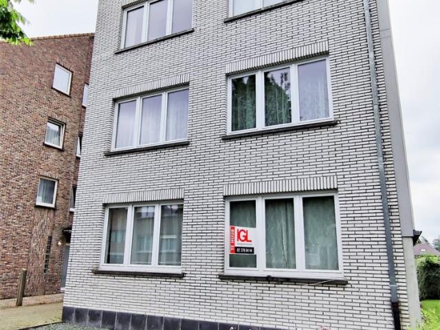 Gelijkvloers appartement met 2 slaapkamers en garage