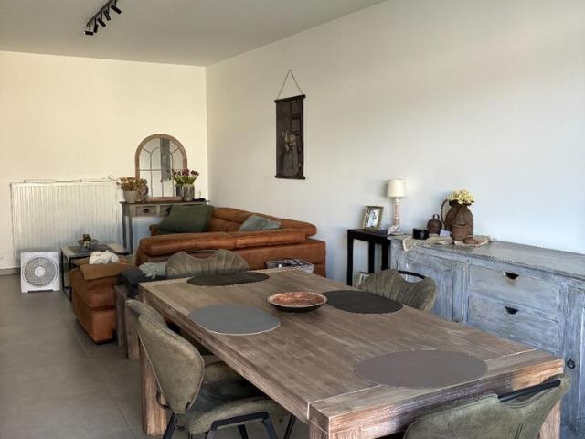 Gelijkvloers appartement met 2 slaapkamers te huur Desselgem