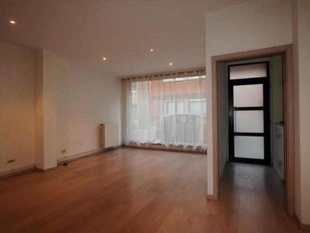 Gelijkvloers appartement te huur in Lokeren
