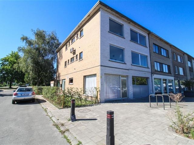 Gelijkvloers appartement te huur in Sint Niklaas met 1 slaapkamer