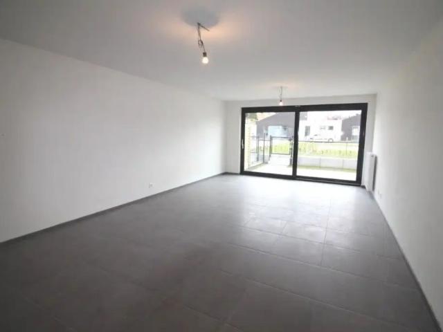 Gelijkvloers, energiezuinig appartement in centrum Westrozebeke