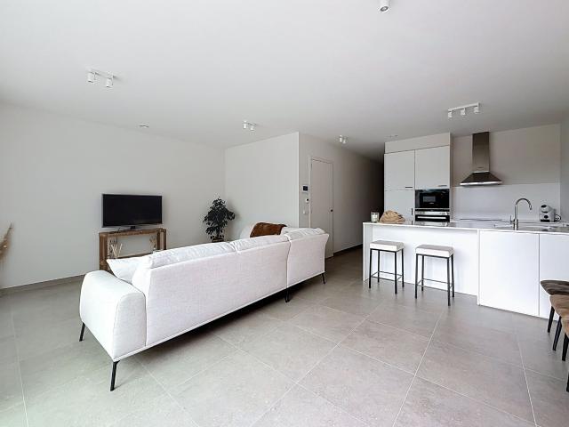 Gelijkvloers kwalitatief appartement te huur in Waregem