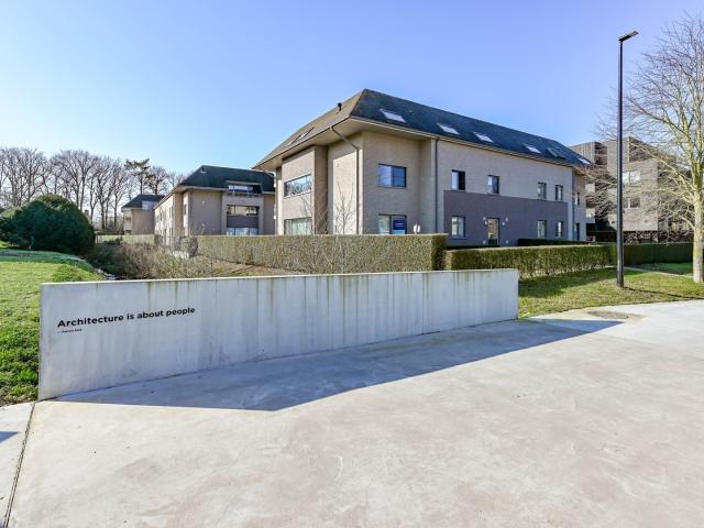 Gelijkvloers hoekappartement nabij kasteelpark Blauwhuis te Izegem