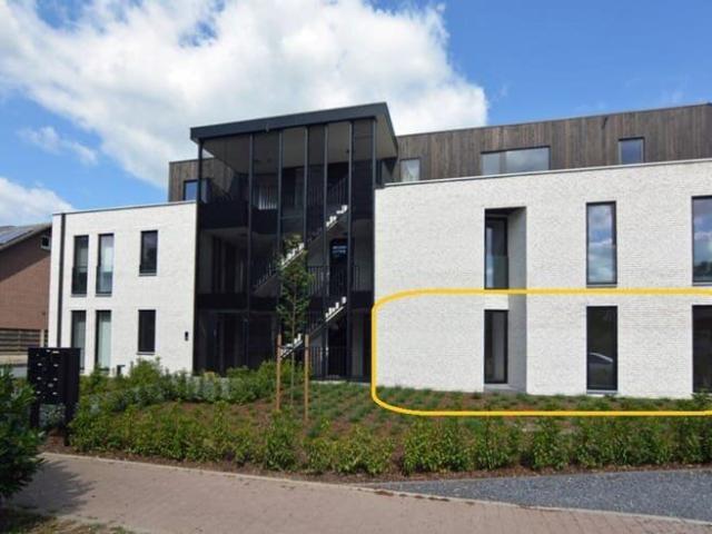 Gelijkvloers nieuwbouwappartement 124 m² met 2 slpk, tuintj