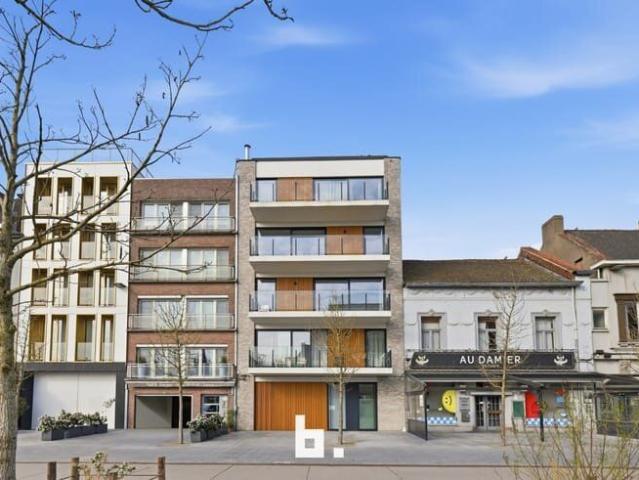 Gelijkvloers nieuwbouwappartement op topligging te Roeselar