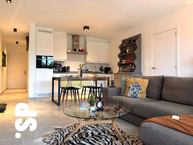 Gelijkvloers nieuwbouwappartement met terras en ruime tuin in het centrum van Dessel