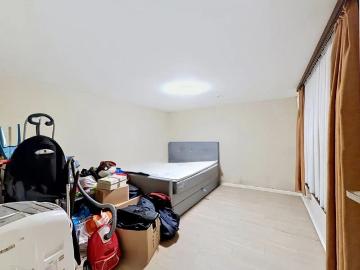 Gelijkvloersappartement met 2 SLPK!