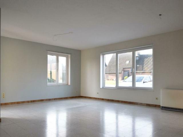Gelijkvloersappartement met terras