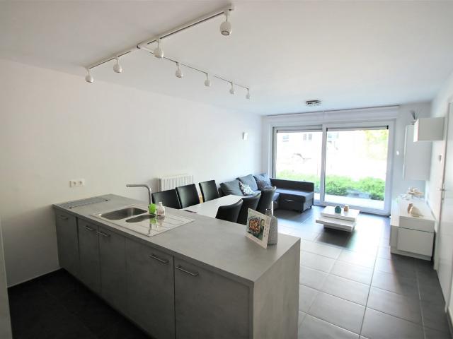 Gelijkvloersappartement met tuin en 2 slaapkamers