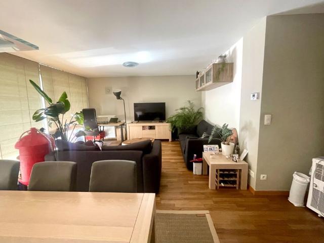 Gelijkvloersappartement met tuin nabij Sint Pietersstation
