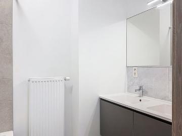 Gelijkvloerse verdieping met twee slaapkamers in Courcelles Trazegnies