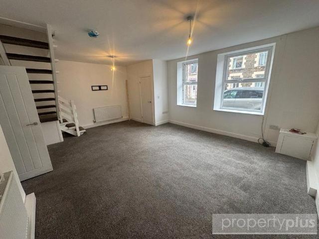 Gelli Road, Gelli, Rhondda Cynon. 4 bed terraced house to rent £850 pcm £196 pw