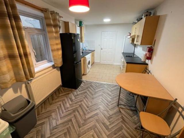 Gelligaer Street, Cardiff CF24 4 bed house to rent £2,320 pcm £535 pw