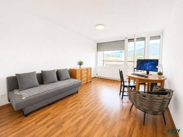 Gepfelgte Garconniere mit Loggia – zentrale Citylage beste Infrastruktur