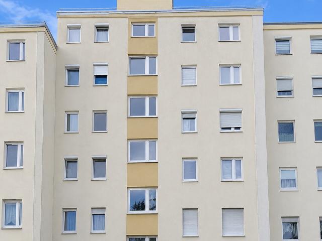 Gepflegt wohnen oder clever investieren – 2 Zimmer Wohnung mit Balkon, Aufzug & Stellplatz