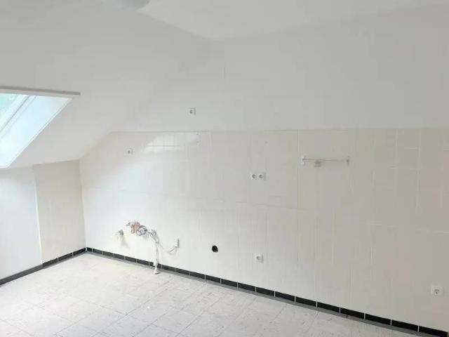 Gepflegte 3 Zi. Wohnung mit Balkon gegenüber Bathildis Krankenhaus / Nähe Phoenix 1011/09