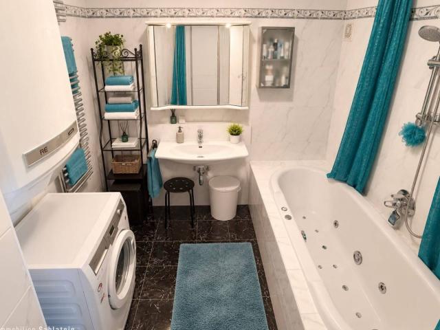 Gepflegte 3 Zi Eg Wohnung in Gänserndorf! Terrasse, Garage & Einbauküche!