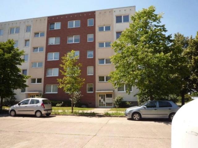 gepflegte 3 Zimmerwohnung im 4. Obergeschoss in Schwerin Lankow – Ihr neues Zuhause wartet!