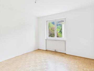 Etagenwohnung zum Verkauf in 6800 - Garten