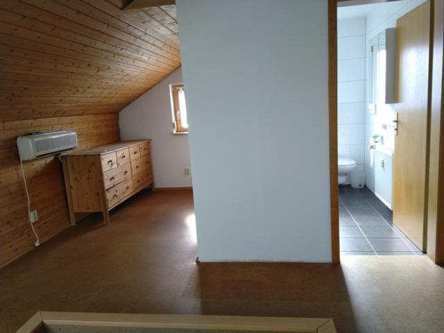 Gepflegte 3 Zimmer Dachgeschoss Wohnung in bevorzugter Wohnlage