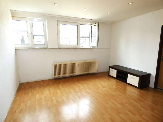 Gepflegte 3 Zimmer Dachgeschosswohnung