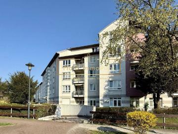Gepflegte 3 Zimmer Dachgeschosswohnung mit Südbalkon in gefragter Lage von Eschborn