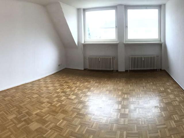 Gepflegte 3 Zimmer DG Wohnung in Hildesheim