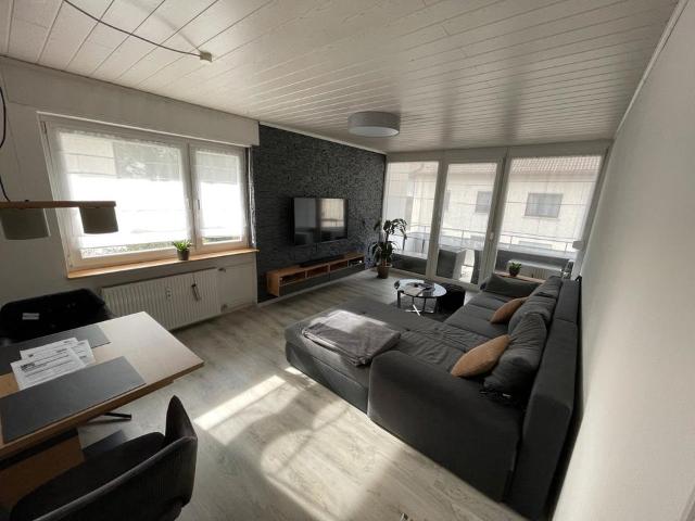 Gepflegte 3 Zimmer Eigentumswohnung mit Garage und 2 Balkonen