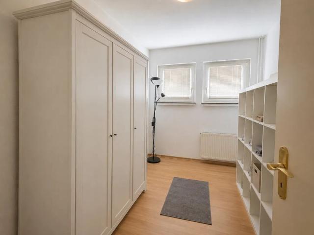 Gepflegte 3 Zimmer Etagenwohnung mit Loggia, Kellerraum und Außenstellplatz in Kamen Heeren