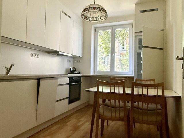 Gepflegte 3 Zimmer Wohnung teilmöbliert