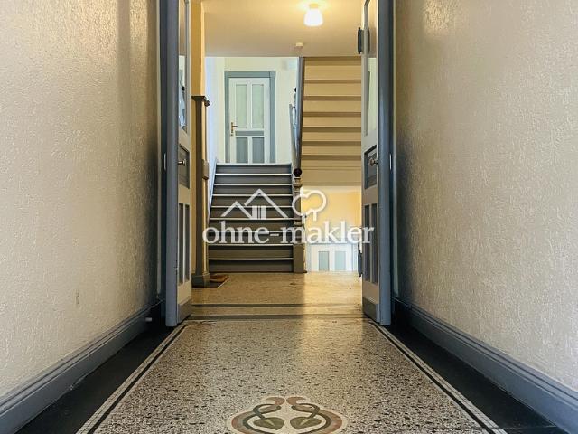 gepflegte 3 Zimmer Wohnung Altbau modernisiert in Kiel/Südfriedhof