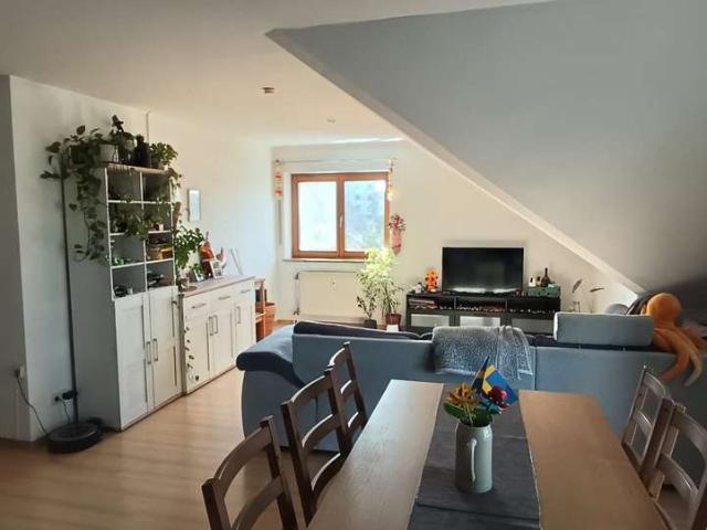 Gepflegte 3 Zimmer Wohnung im Dachgeschoss in Ingolstadt