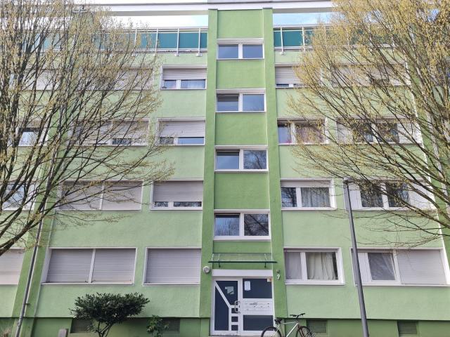 Gepflegte 3 Zimmer Wohnung mit 2 Balkonen zu vermieten!