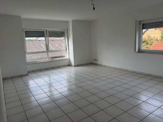 Gepflegte 3 Zimmer Wohnung mit Balkon in Ronneburg