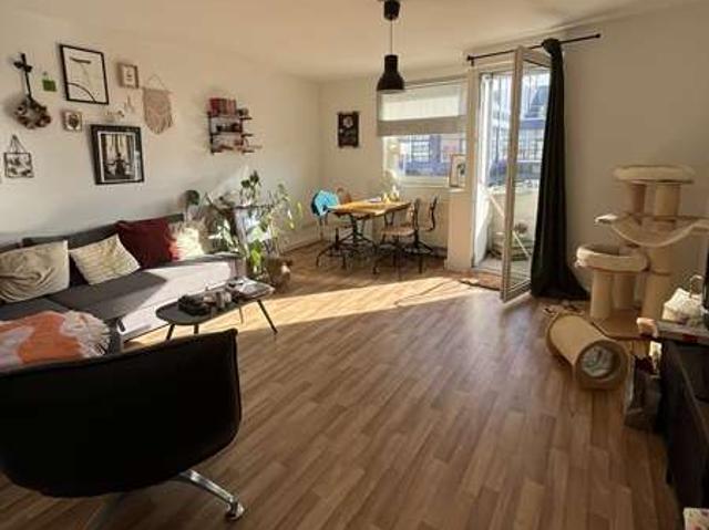 gepflegte 3 Zimmer Wohnung mit Balkon und EBK gegenüber der Hochschule