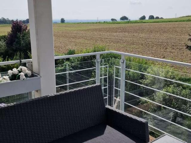 Gepflegte 3 Zimmer Wohnung mit Balkon und EBK in Bad Soden am Taunus Ab den 01.01.2027 frei