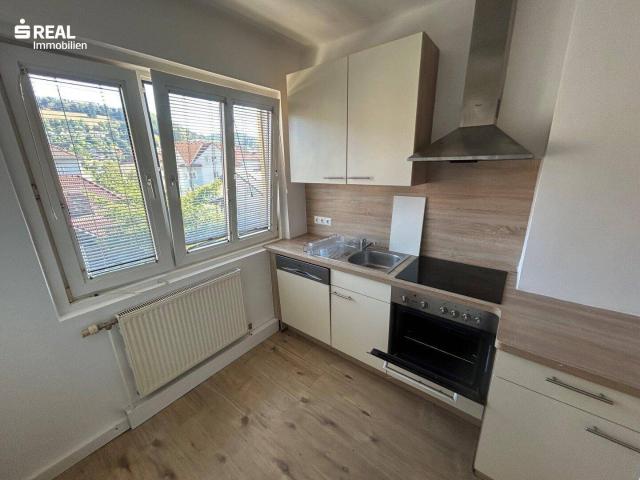 Gepflegte 3 Zimmer Wohnung mit Garage