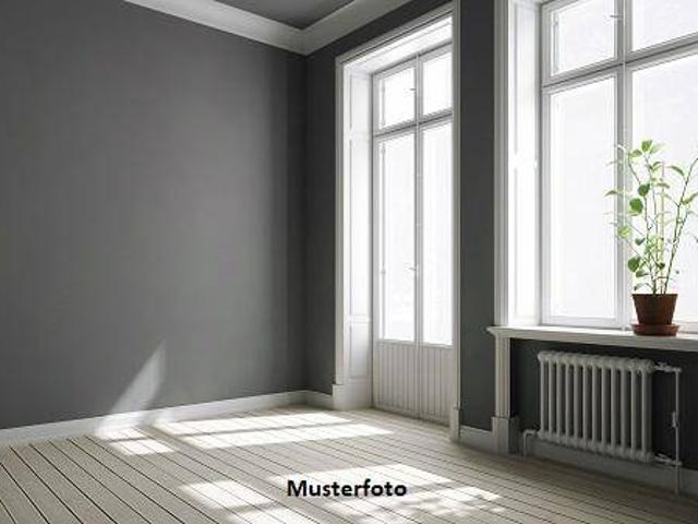 Gepflegte 3 Zimmer Wohnung mit Loggia