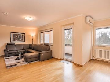 Gepflegte 3 Zimmer Wohnung mit Südbalkon in Buckow