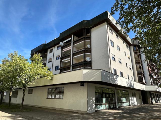 Gepflegte 3 Zimmer Wohnung mit West Balkon – sofort bezugsfrei