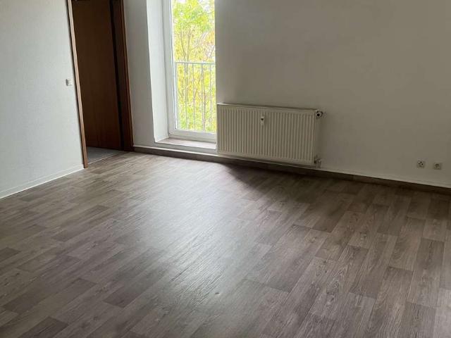 Gepflegte 3 Raumwohnung mit großer Garage