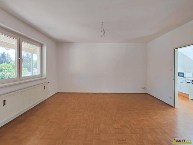 Gepflegte 1 Zimmer Wohnung mit Balkon und Stellplatz in Graz Liebenau
