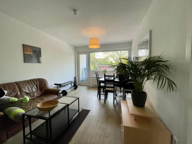 Gepflegte 2,5 Zimmer Wohnung mit Balkon