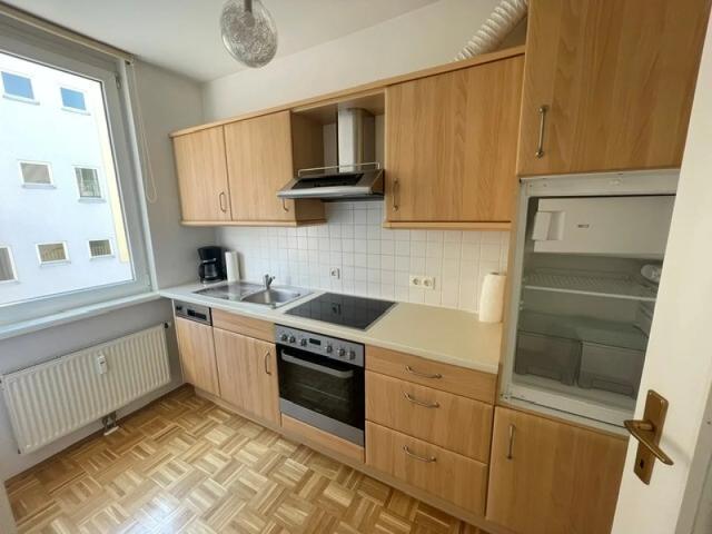 Gepflegte 2 Zi Wohnung Nähe Schillerplatz